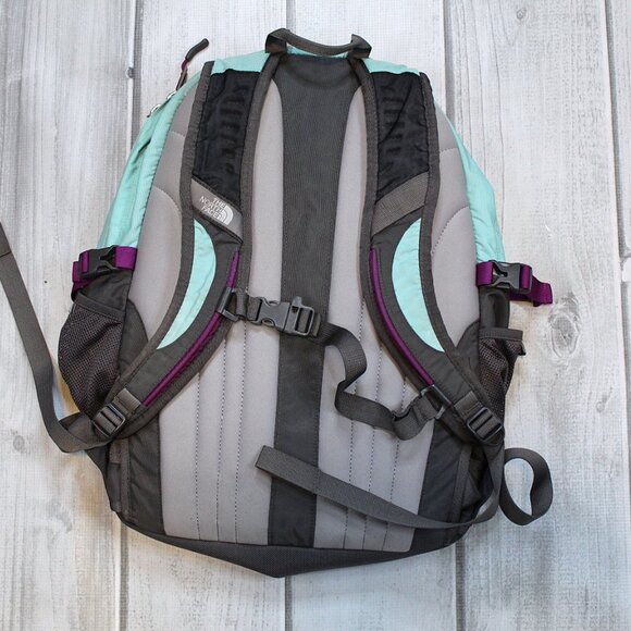 The North Face Women’s Recon Backpack - Picture 8 of 9
